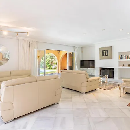 Exclusive Elmessidor Villa