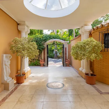Villa Exclusive Elmessidor Marbella